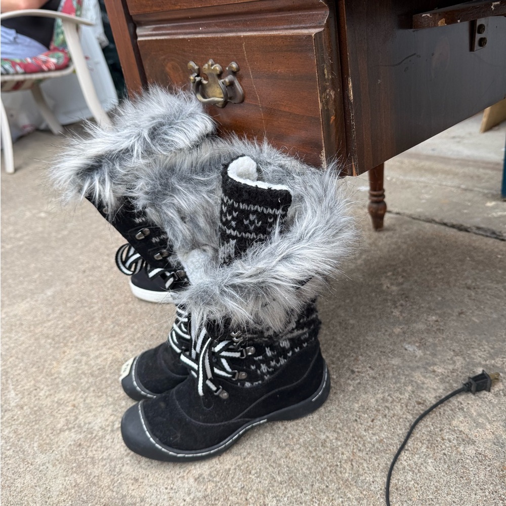Cozy Black and Gray Kids Winter Boots